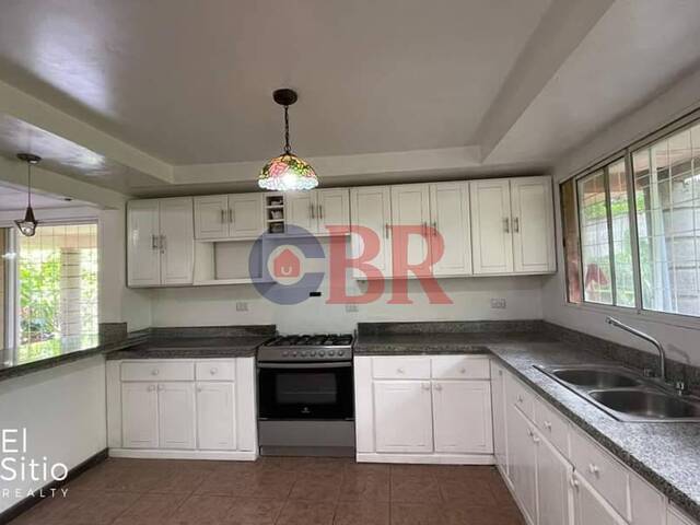 #32 - Casa para Alquiler en Managua - Managua - 3